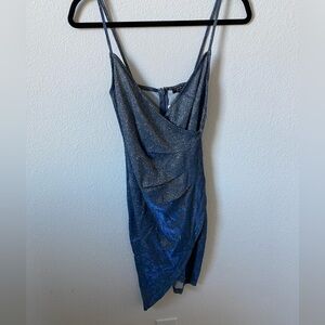 Very flattering, sparkly cocktail dress